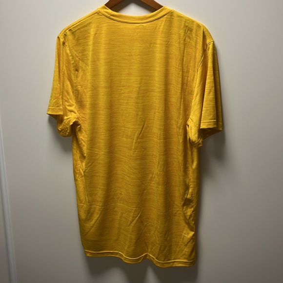 Nike NWT Pittsburg Pirates baseball dry-fit shirt 3 available size lg XL and XXL - Picture 6 of 7